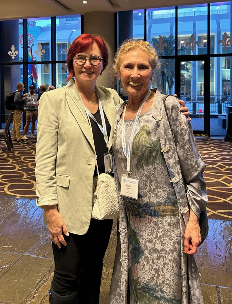 Gail D'Onofrio and Mrs. James L. Sorenson